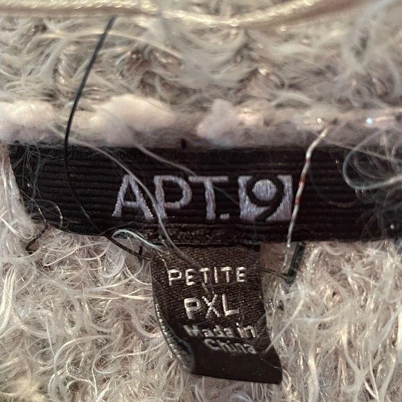 Apt 9 eyelash and sequined silver/gray/white sweater, size petite X-large - Picture 4 of 4